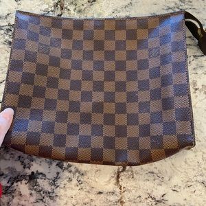 100% AUTH VINTAGE Louis Vuitton Damier Toiletry Pouch, fair condition. As-Is.